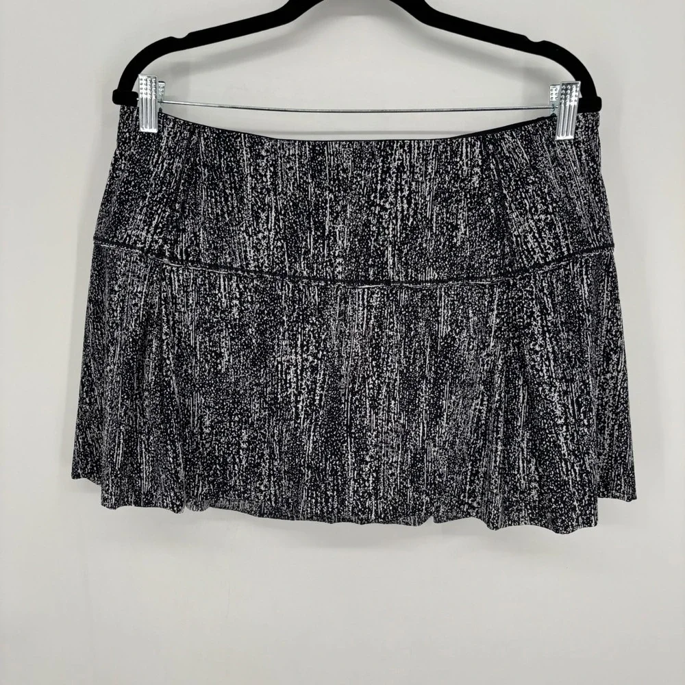 Lululemon Lost In Pace Skirt Skort 13